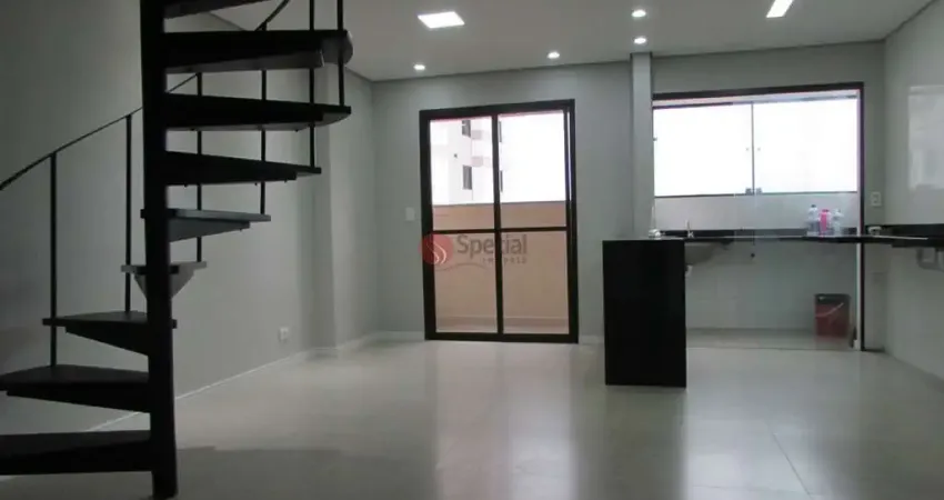 Cobertura no Jardim Têxtil com 3 dormitórios à venda 126 m².