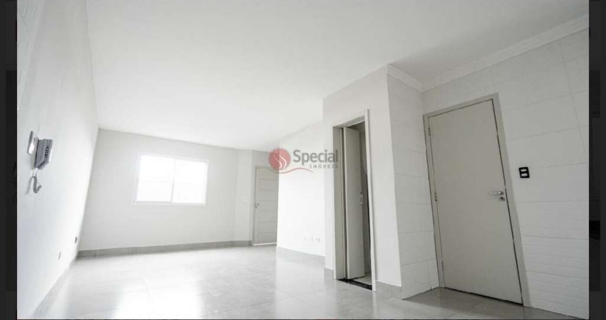 Casa em condominío na Água Rasa.