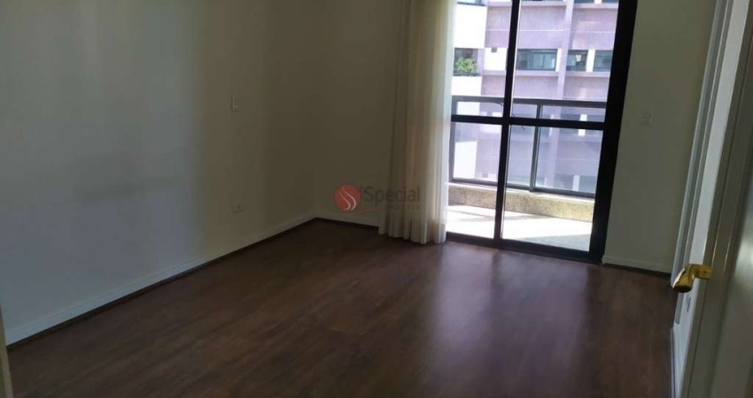 Apartamento no Jardim Anália Franco com 3 suítes 4 vagas.