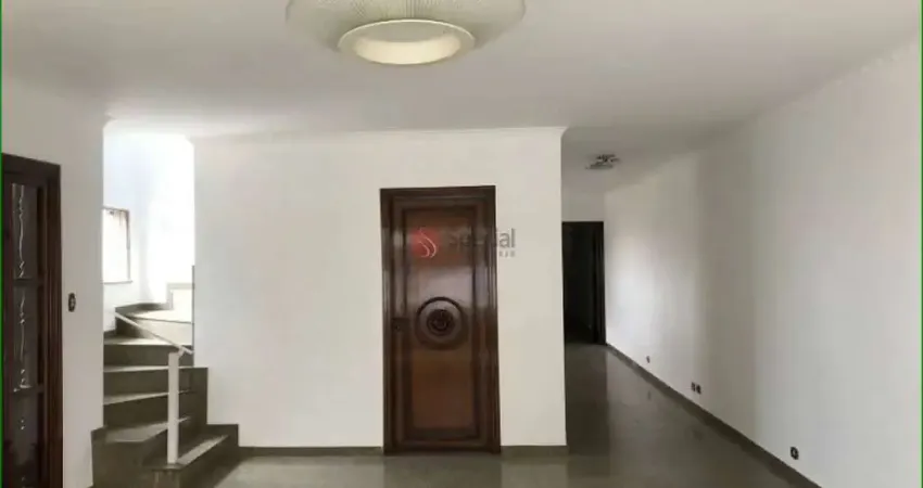 Sobrado com 4 dormitórios de 400 m².  Vila Carrão.