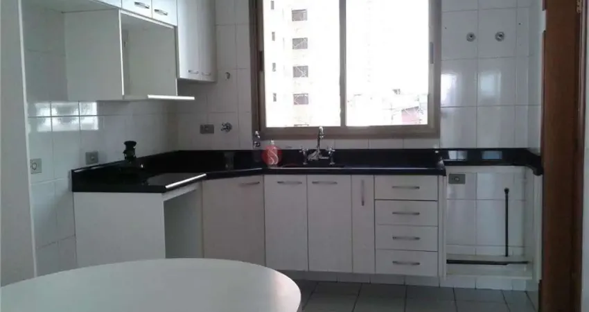 Apartamento 3 dormitórios 3 vagas + depósito no Tatuapé.
