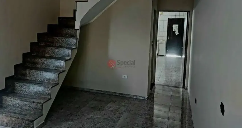 Sobrado no Jardim Têxtil com 3 quartos.