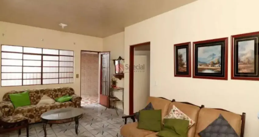 Casa térrea para compra no Aricanduva com 209 metros.