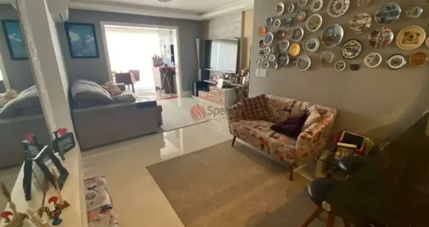 Apartamento com 3 dormitórios, 2 vagas de garagem e varanda gourmet  na Mooca.