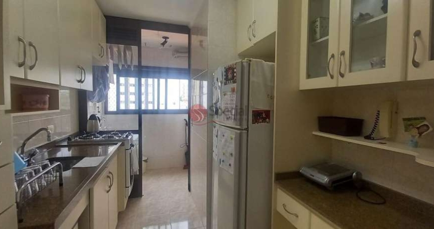 Apartamento com 3 dormitórios, 1 suíte, 2 vagas no Tatuapé.