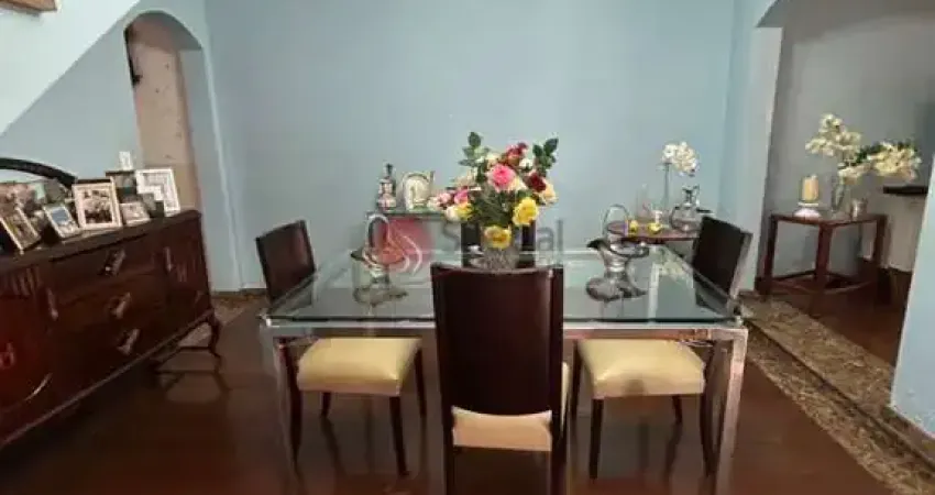 Sobrado à venda no Tatuape,320m, 8,00x40,00m ,3 dormitorios,suite,5 vagas , proximo ao Metro Carrao.