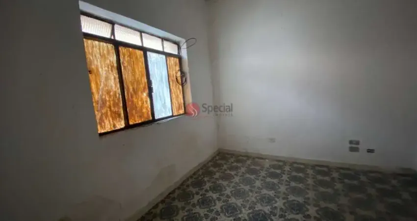 Duas Casas de vila na Mooca, com 2 quartos, 2 banheiros e 1 vaga.