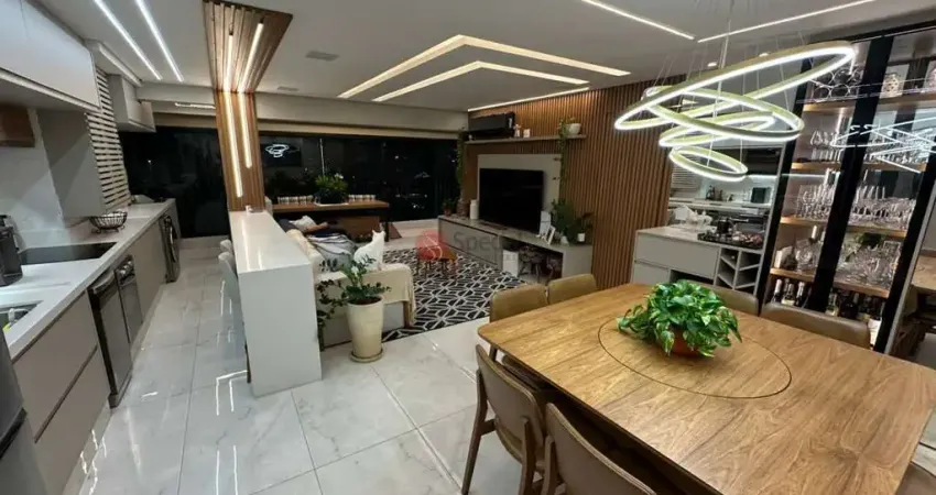 Apartamento à venda no Tatuapé em andar alto.