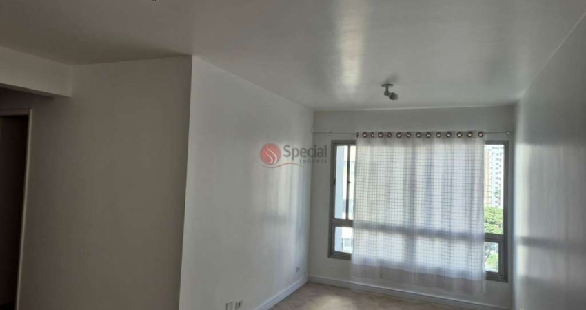 Apartamento para locação na Aclimação.