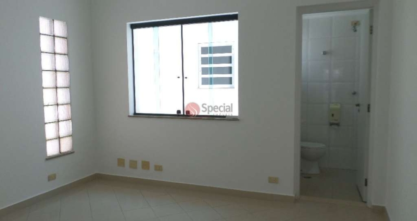 Casa assobradada comercial Anália Franco.