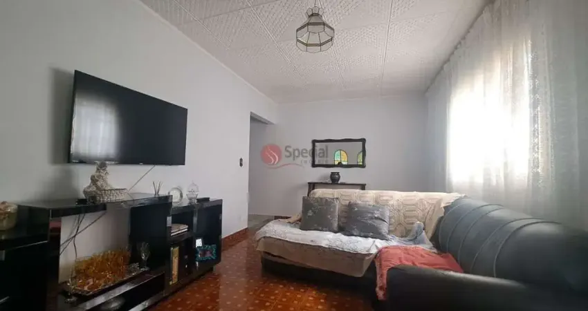 Casa térrea com 3 quartos a venda no Jardim Vila Formosa.
