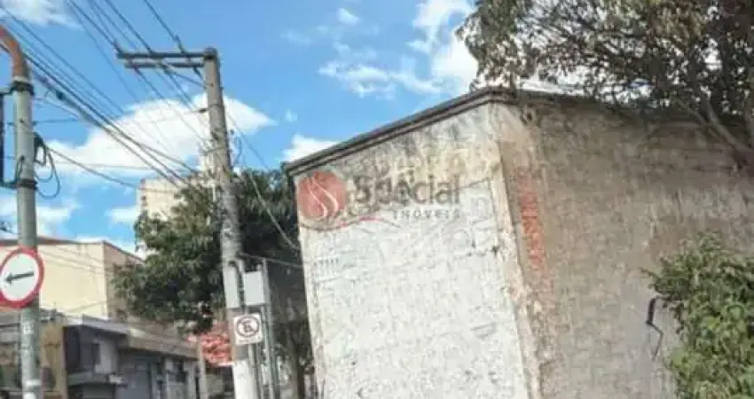 Terreno para venda ou locação de esquina na Mooca.  Excelente localização.