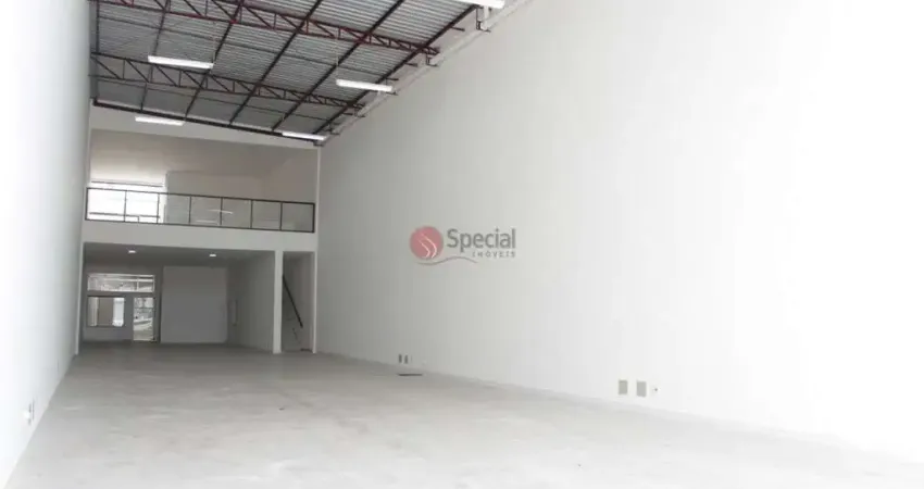 Salão comercial no Tatuapé com 430 metros e  mezanino.
