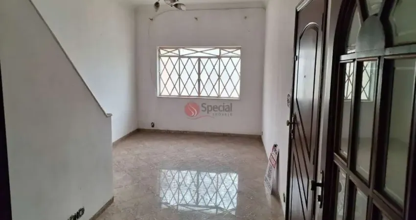 Sobrado no tatuapé de esquina a venda, ótima localização, 2 vagas podendo reverter em mais vagas.