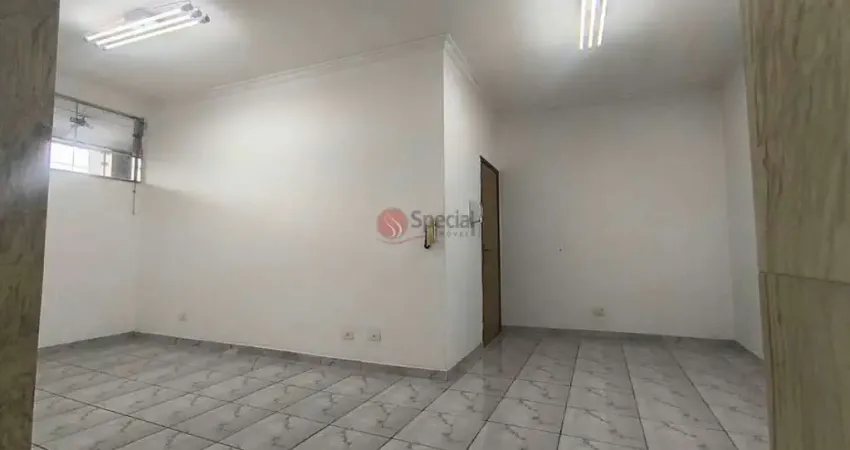 Sala comercial no tatuapé com 40 metros, 1 banheiro com recepção.