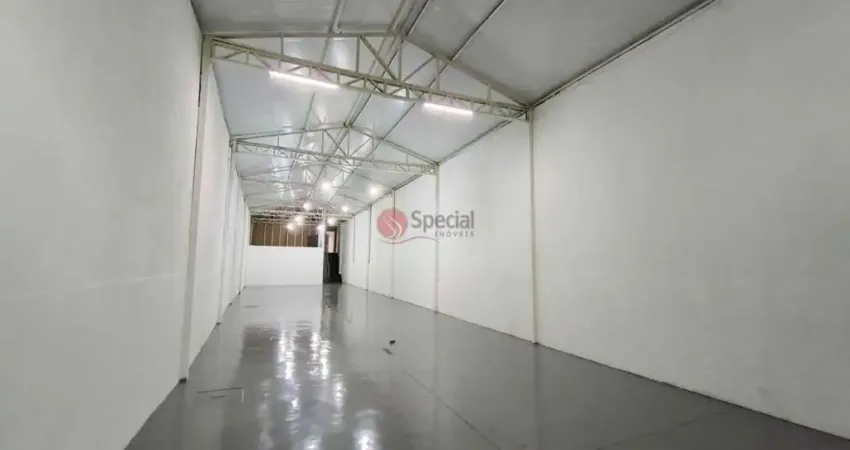 Galpao para locação pé direito 7 metros, energia trifásica, no tatuapé.