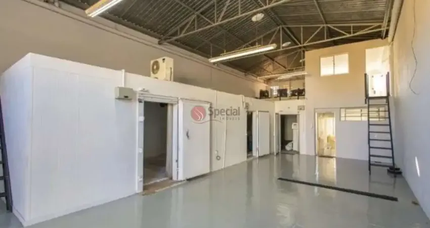 Barracão / Galpão / Depósito para alugar na Rua São Roberto, 302, Penha, São Paulo