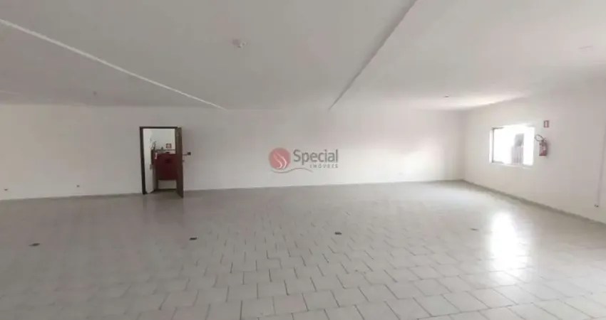 Sala comercial na vila formosa, com 260 m², localizada no centro do bairro.