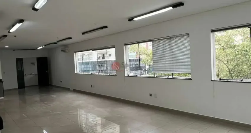 Prédio para alugar na Rua Airi, 549, Tatuapé, São Paulo