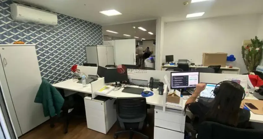Sala comercial para locação no tatuapé, a 120 metros do metrô.