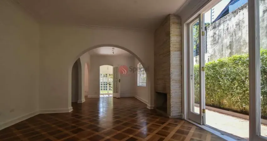 Casa com 3 quartos para alugar na Rua Suécia, 577, Jardim Europa, São Paulo