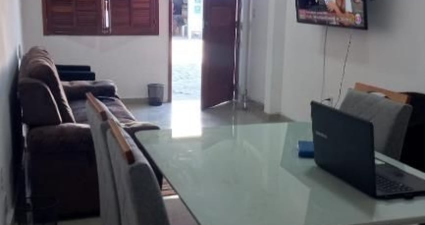 Casa com 2 quartos para alugar na Rua Governador Valadares, 00, São Cristóvão, Cabo Frio