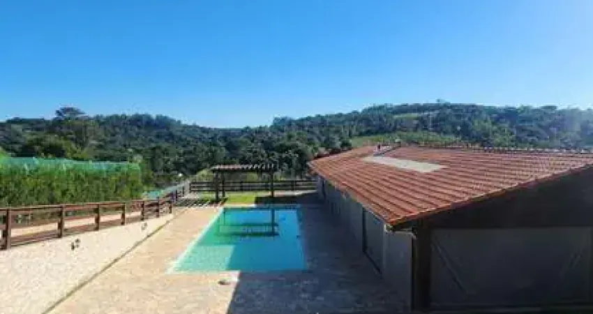 Casa de Condomínio em Dona Catarina  -  Mairinque