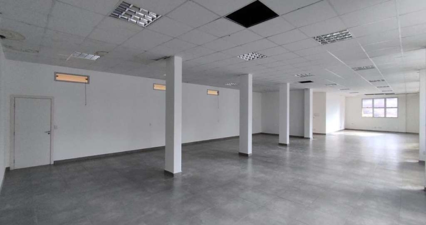 Salas para alugar no melhor ponto comercial do bairro
