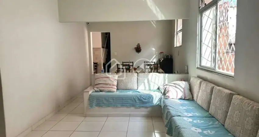 Casa com 4 quartos à venda na Rua Prados, Carlos Prates, Belo Horizonte