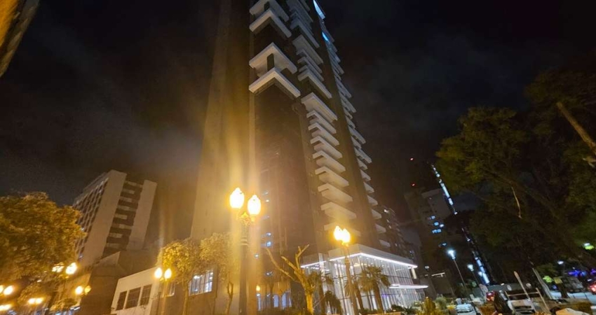 Ponto comercial para alugar na Avenida República Argentina, Água Verde, Curitiba