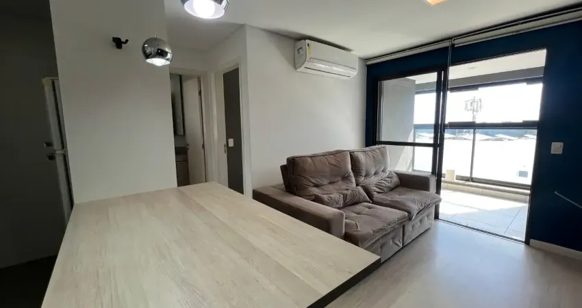 Apartamento para locação no bigorrilho, andar alto, vista livre.