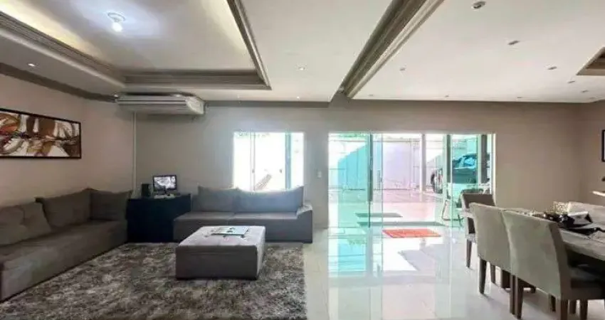 Casa com Piscina à Venda na 704 Sul Palmas - 5 Quartos