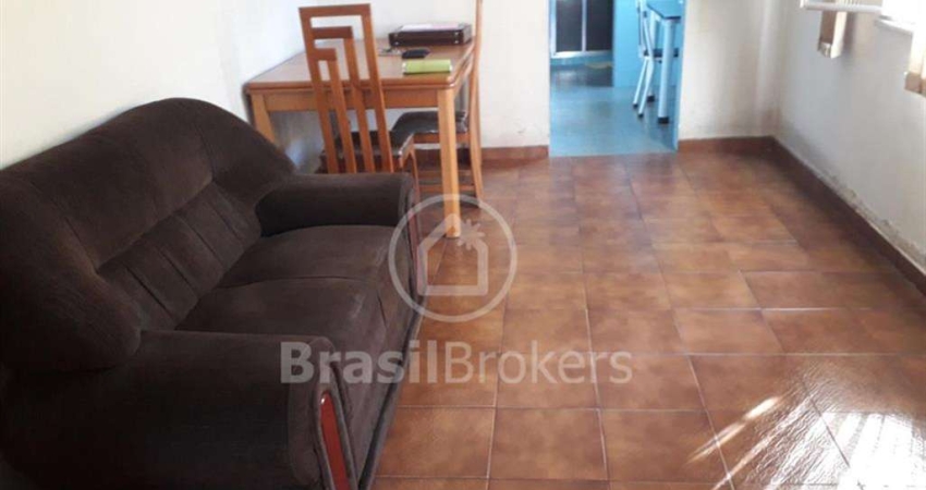 Casa à venda com 440,00m² e 3 quartos em Engenheiro Leal, Rio de Janeiro - rj