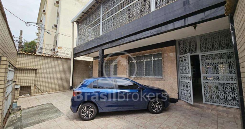 Casa à venda com 0m² e 4 quartos em Meier, Rio de Janeiro - rj