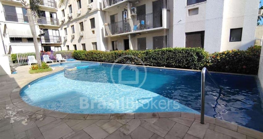 Excelente Apartamento 02 Quartos Infra colado no Metro