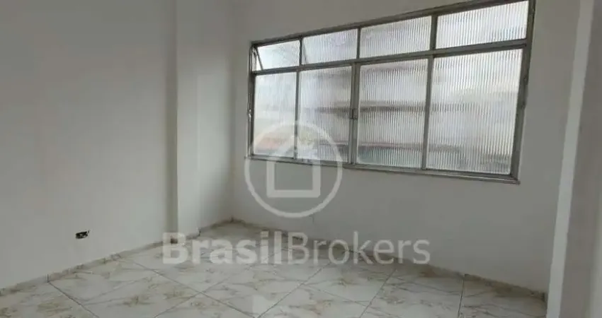 Apartamento tipo primeira locação em condomínio impecável