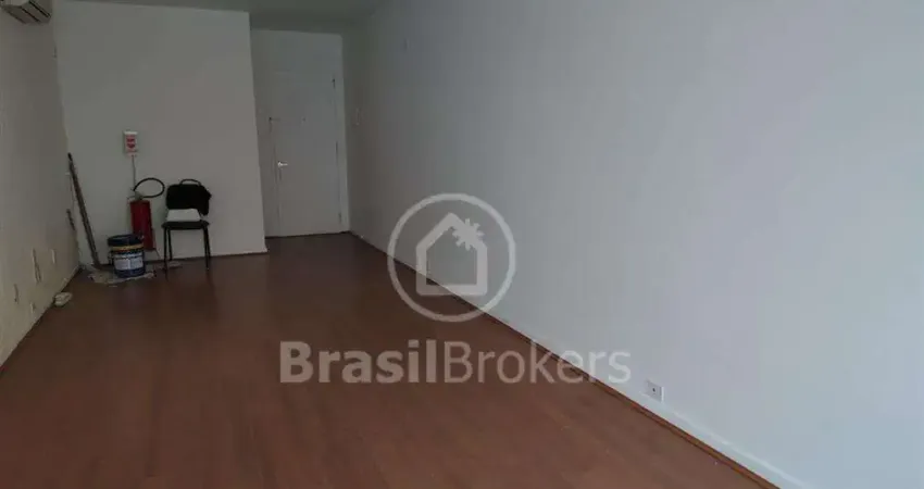 Excelente Sala Comercial - 30m² - Centro do Méier - RJ