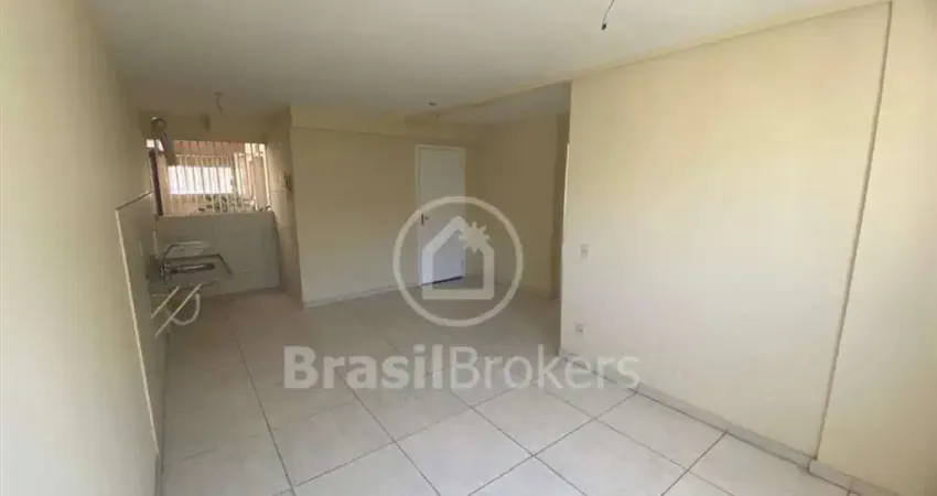 Apartamento de 64,29m², com dois quartos em condomínio, em Todos os Santos. Primeira locação
