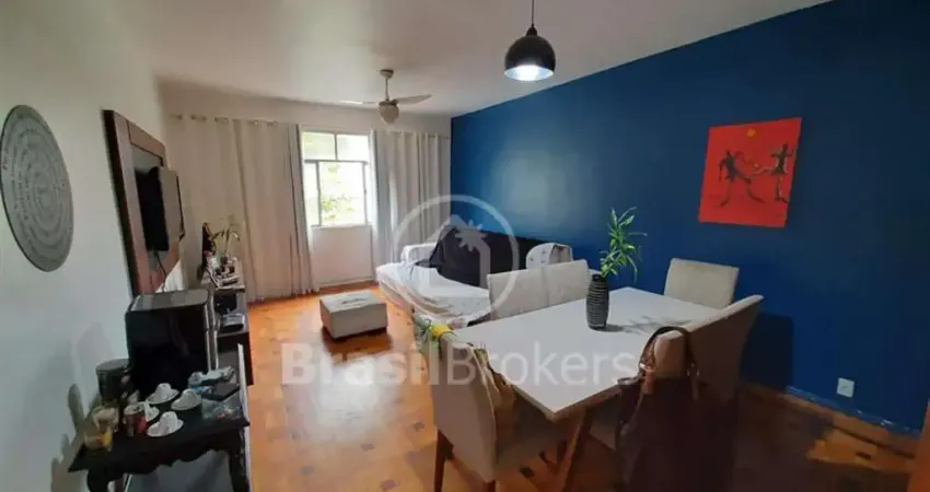 Apartamento tipo casa 3 quartos próximo à Dias da Cruz
