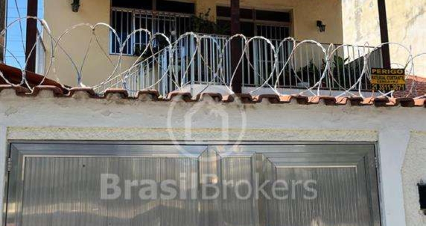 Espetacular Casa Duplex frente de Rua.