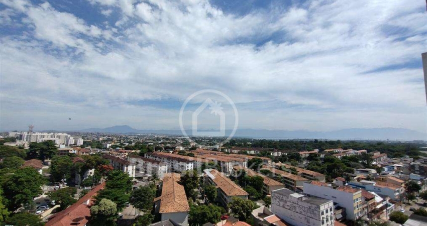 Excelente cobertura duplex em Olaria.