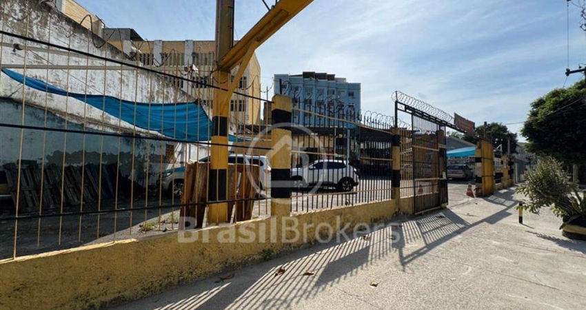 TERRENO PLANO COM 965M2 NO MELHOR PONTO DE BONSUCESSO
