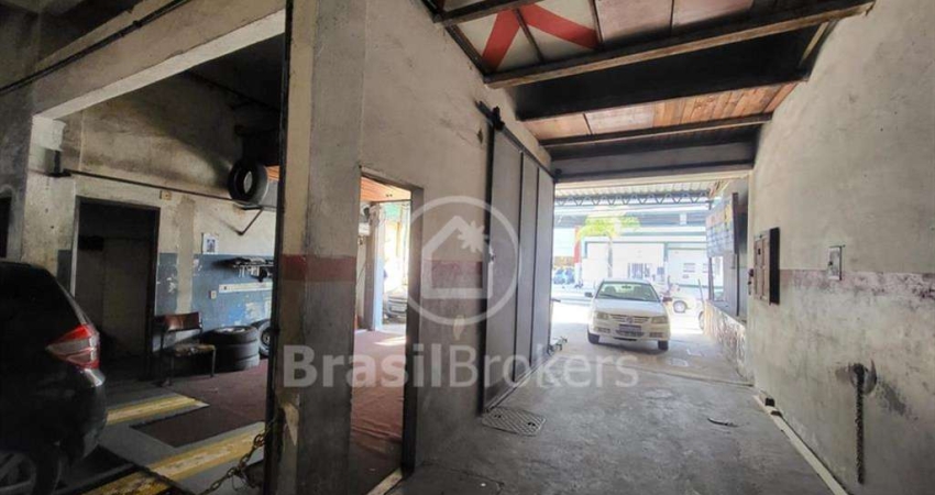 Barracão / Galpão / Depósito à venda na Avenida Padre Roser, Vila da Penha, Rio de Janeiro