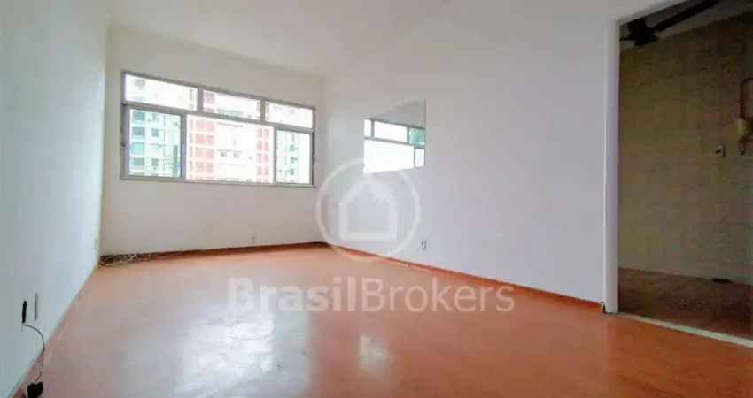 Desfrute de um apartamento aconchegante no Méier, com 3 quartos.