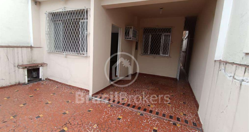 Casa à venda com 285,00m² Av. João Ribeiro, Residencial ou Comercial em em Pilares, Rio de Janeiro - RJ