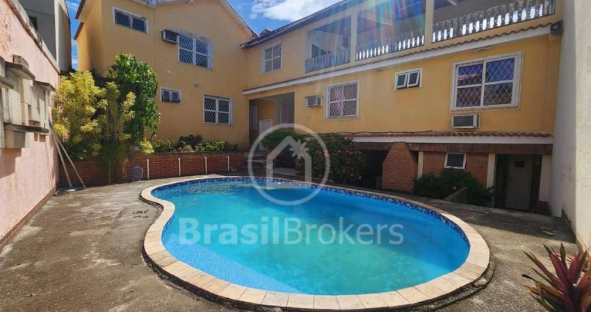 Casa à venda com 394,00m² e 5 quartos em Cachambi, Rio de Janeiro - rj