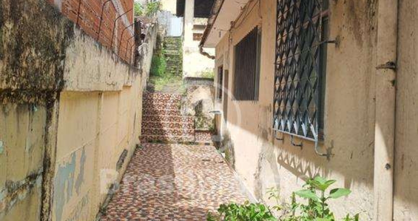 Casa em Quintino 3 quartos com quintal