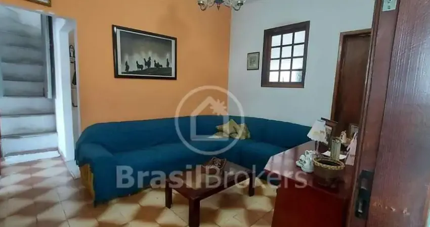 Apartamento tipo casa 4 quartos, 2 terraços próximo da Cinco Bocas