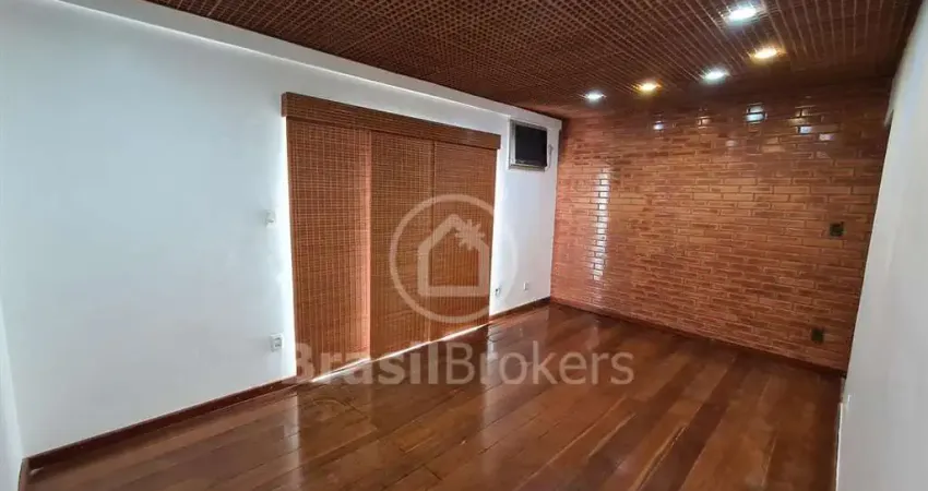 Apartamento 2 quartos com varanda