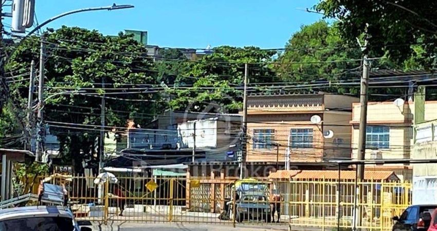 Casa à venda com 302,00m² e 8 quartos em Coelho Neto, Rio de Janeiro - rj